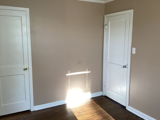 Building Photo - 4536 Waymire Ave 3BR/1BA (Dayton)