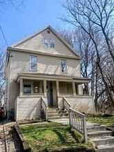 Building Photo - 729 Mallison Ave