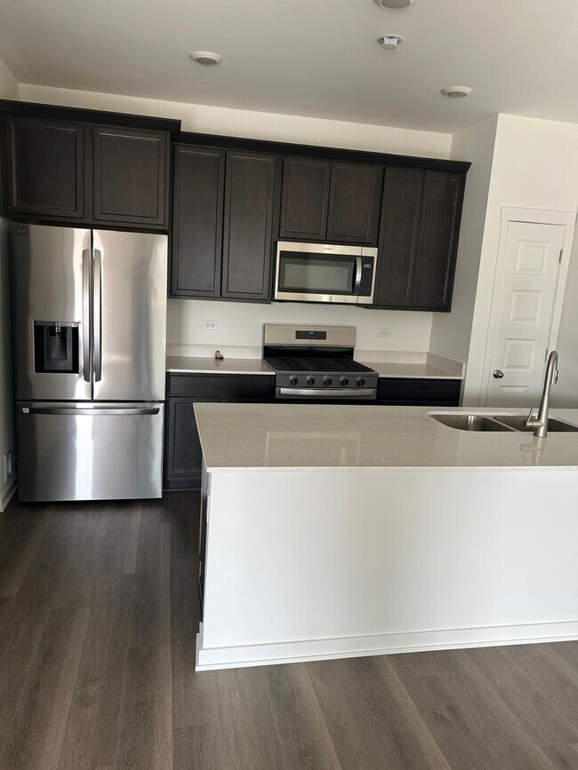 Foto del edificio - 2270 Barbera Dr