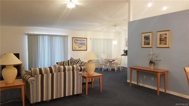 Foto del edificio - 1511 N Foxrun Terrace