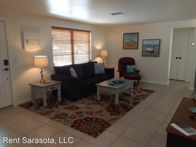 Foto del edificio - 2 br, 2 bath House - 3214 Bougainvillea St.