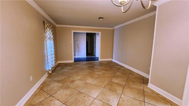 Building Photo - 2213 Stall Dr