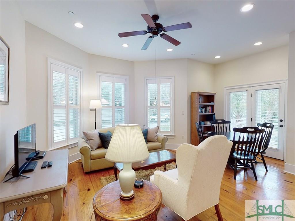 Foto principal - 305 E Bolton St