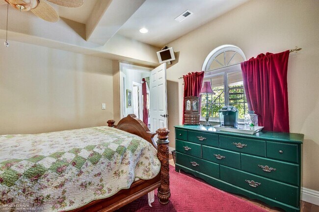 Foto del edificio - 13546 Lake Wildwood Dr