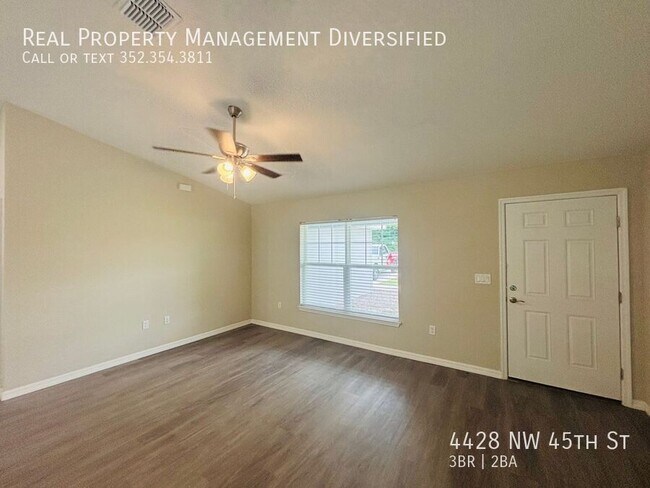 Foto del edificio - 4428 NW 45th St