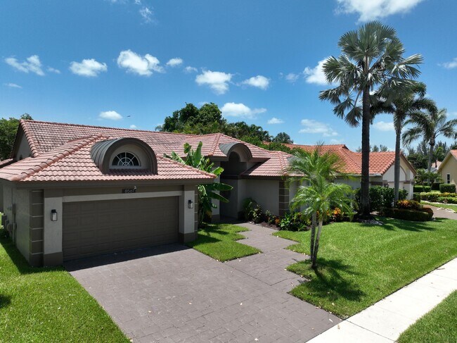 Building Photo - 8561 Lawson Cir