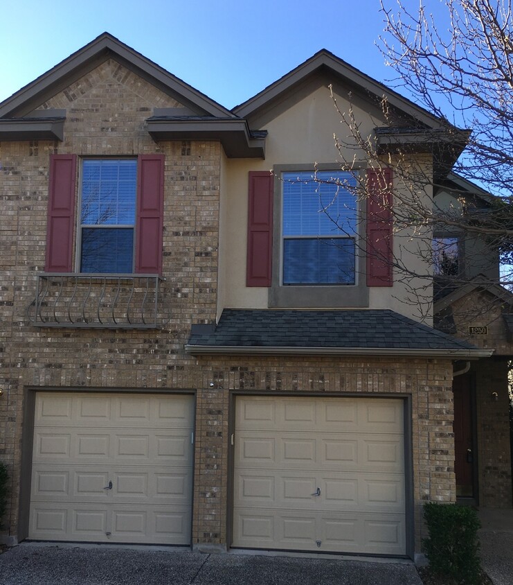 Foto principal - *COMING SOON!* Wonderful Stone Oak home wi...