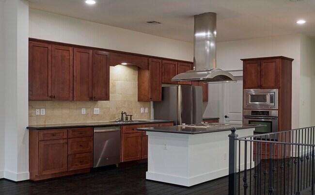 Foto del edificio - 5516 Larkin St