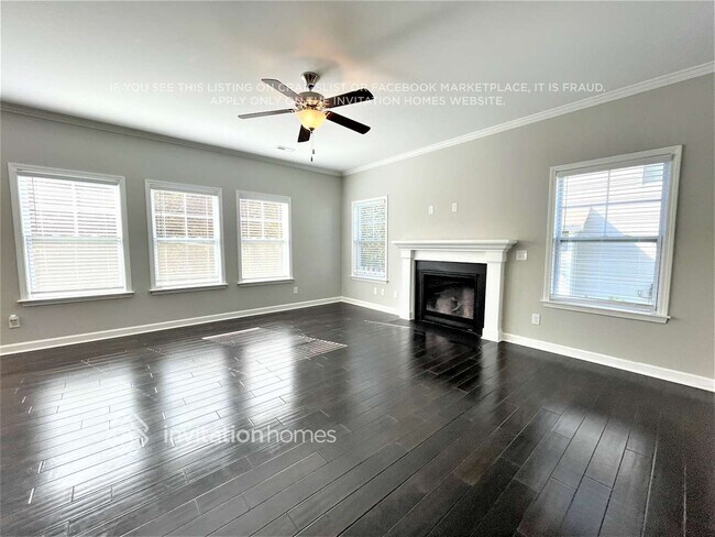 Building Photo - 270 Water Mill Rd