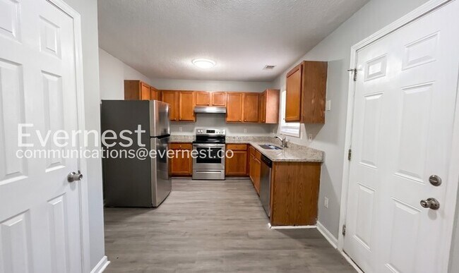Foto del edificio - 4868 Browns Mill Ferry Rd