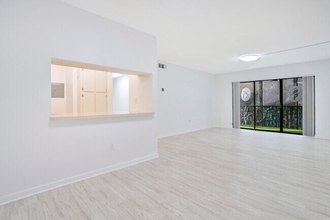 Foto del edificio - 9610 Green Cypress Ln