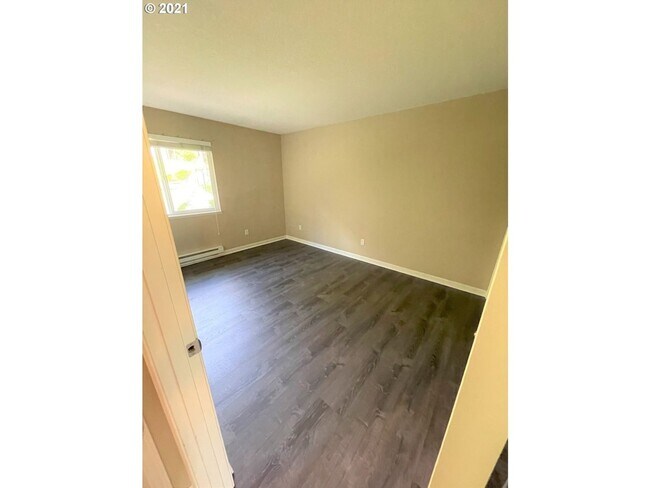 Foto del edificio - 2 Bedroom 2 Bathroom Ground Floor Condo in Murrayhill