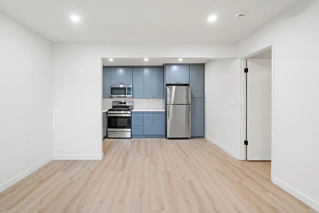 Building Photo - AVAILABLE AUGUST - BRAND NEW 1 BED/1BATH UNIT