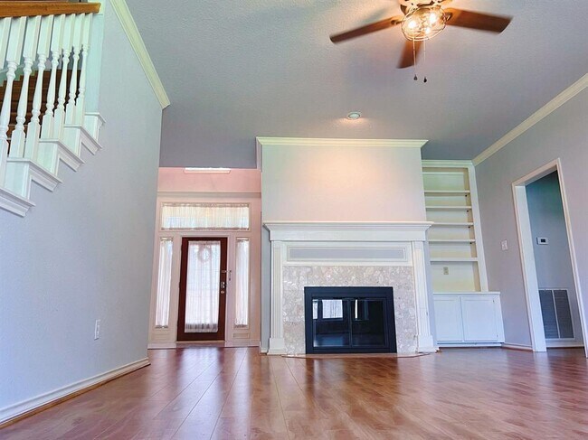Building Photo - 16838 Willow Bend Ct
