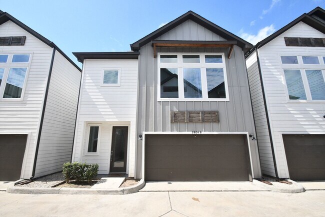 Building Photo - 5904 Gardendale Dr