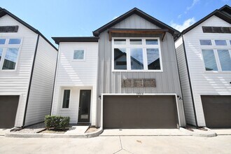 Building Photo - 5904 Gardendale Dr