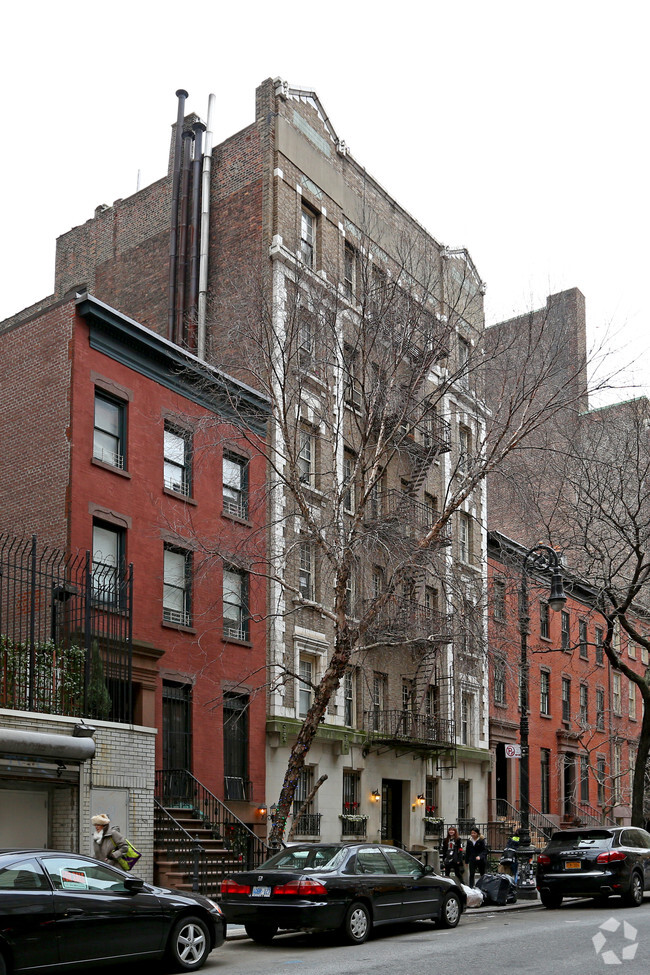 Building Photo - 106 W 13th St