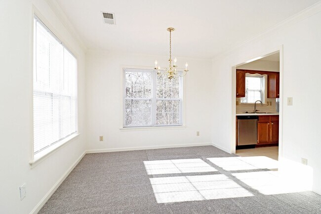 Foto del edificio - Pet-Friendly Raintree Home Near Rt 29