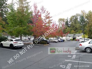 Building Photo - 420 S 321st Pl