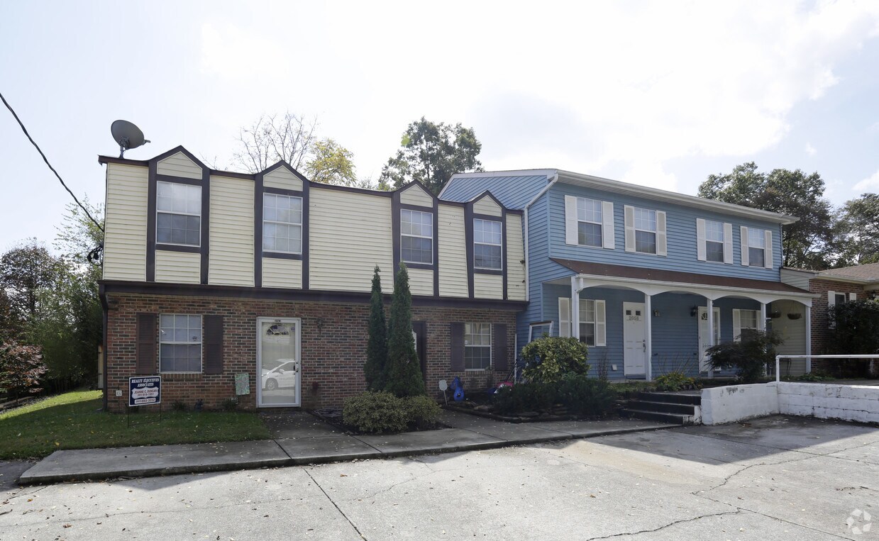 Building Photo - 2028-2062 Belle Terra Rd