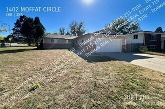 Building Photo - 1402 Moffat Cir