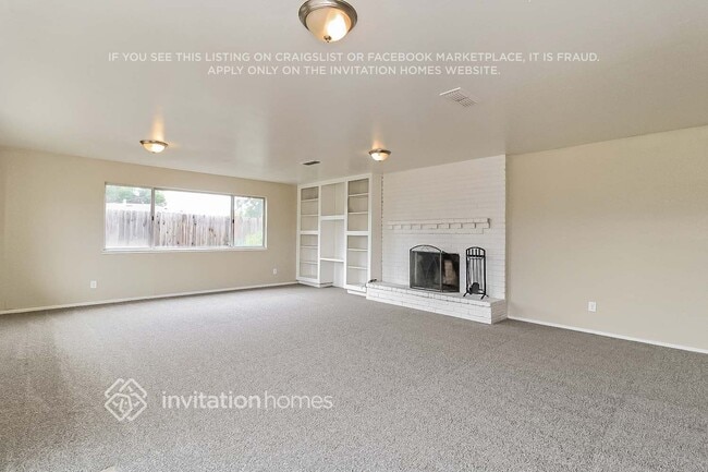 Foto del edificio - 10471 Reymouth Ave