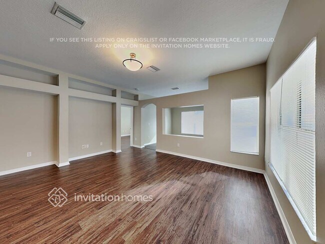 Foto del edificio - 11208 Shelter Cove Loop