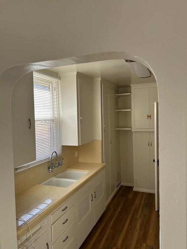 Building Photo - 4026-34 Illinois St