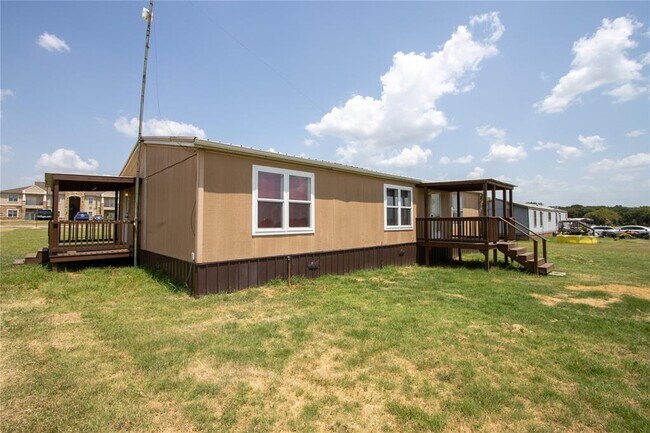Building Photo - 11010 Faith Ln