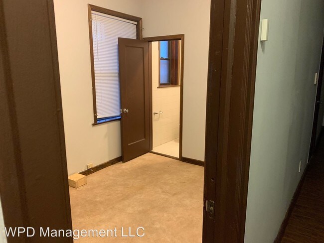 Foto del edificio - 7436 S South Shore Dr