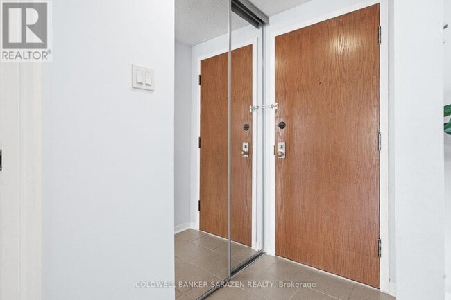 Building Photo - 80 Sandcastle Dr