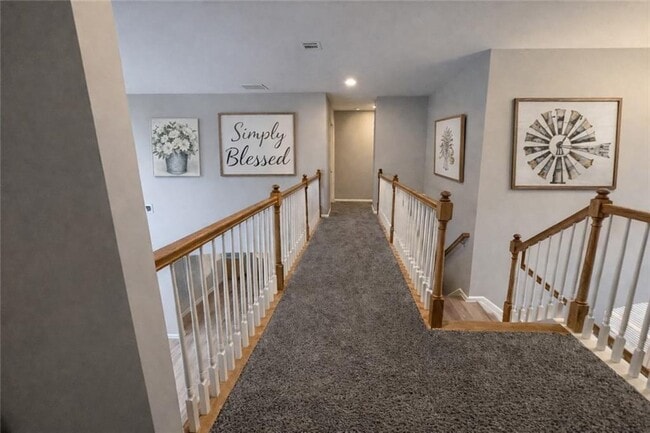 Building Photo - 915 Bishops Crossing