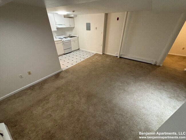 Foto del edificio - 1243 Beacon St