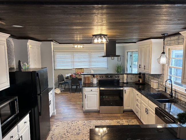 Foto del edificio - 3202 Whitesburg Dr