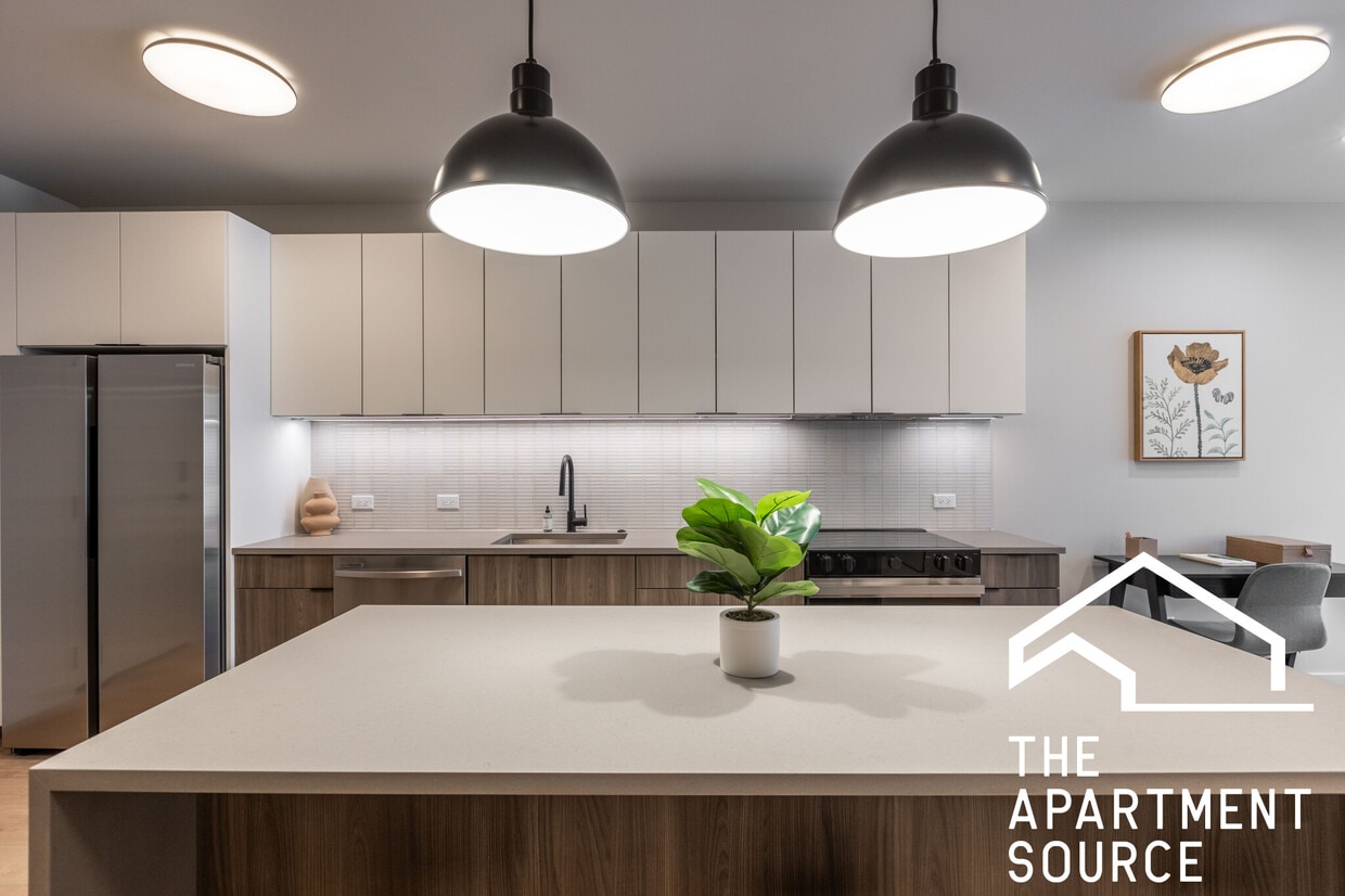 Primary Photo - 1706 Sherman Ave