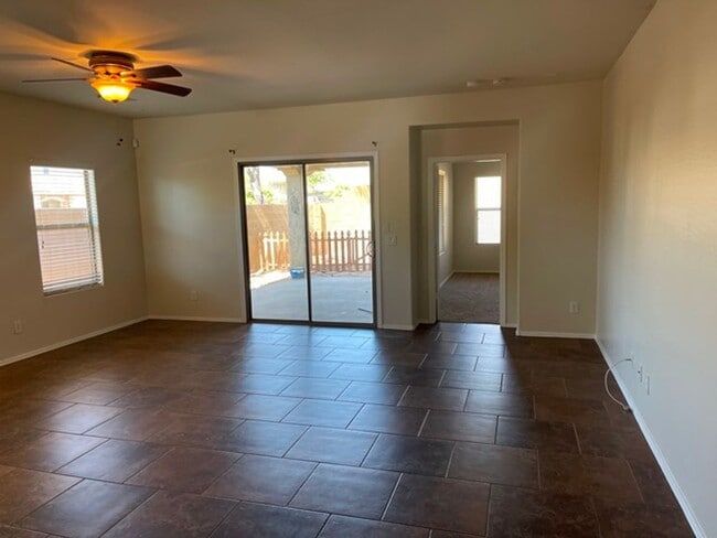 Building Photo - 3 bedroom 2 bath home with a den in the Wh...