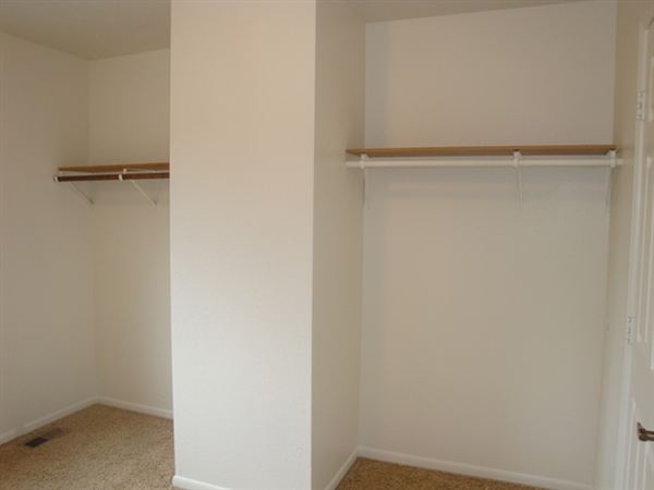 Building Photo - 656 N Peck St