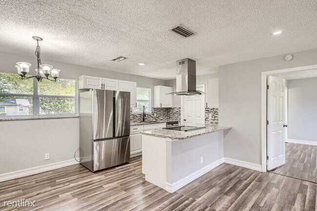 Foto del edificio - 3 br, 2 bath House - 1103 Willow Avenue