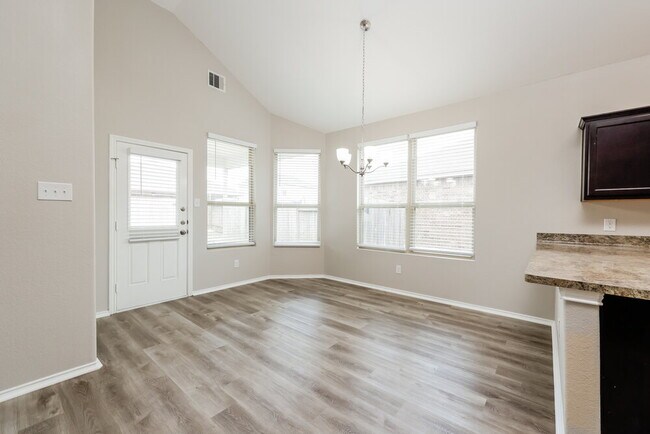 Building Photo - 5314 Little Jasmine Way