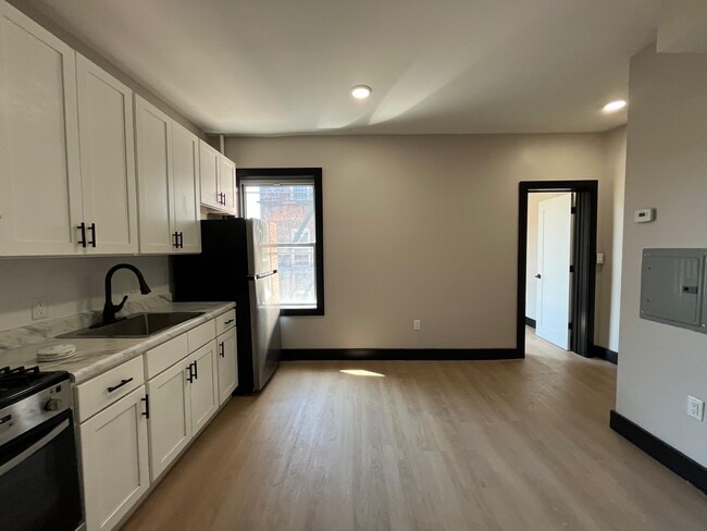 Foto del edificio - 104 Belmont Ave