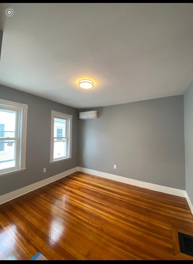 Building Photo - 11 Dudley St