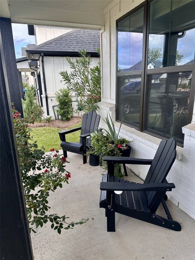 Foto del edificio - 10130 Water Harbor Dr