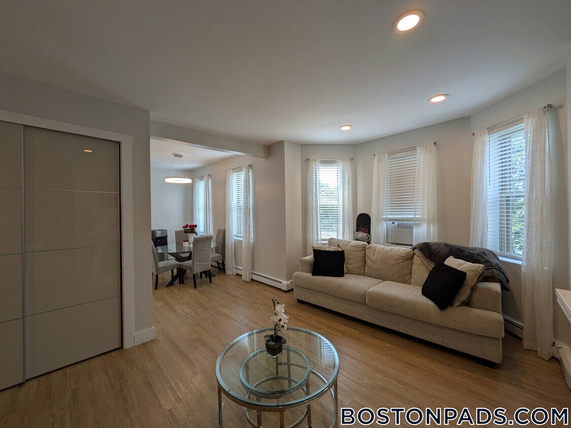 Foto principal - 390 Riverway