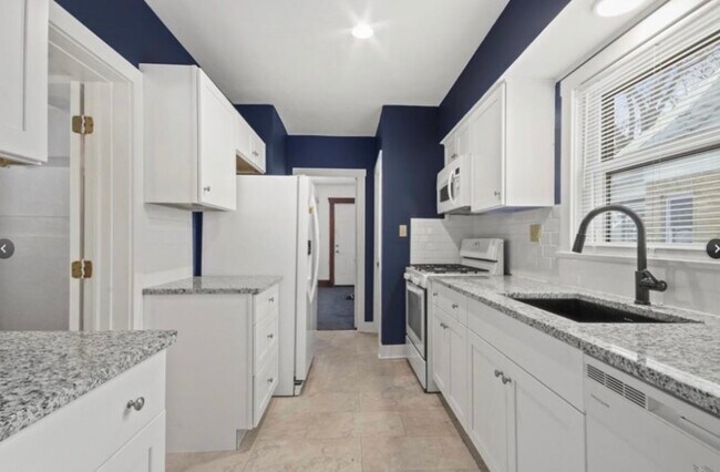 Foto del edificio - 2003 E Midlothian Blvd