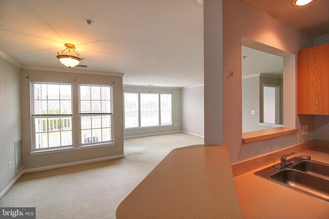 Foto del edificio - 500 Marshall Ct