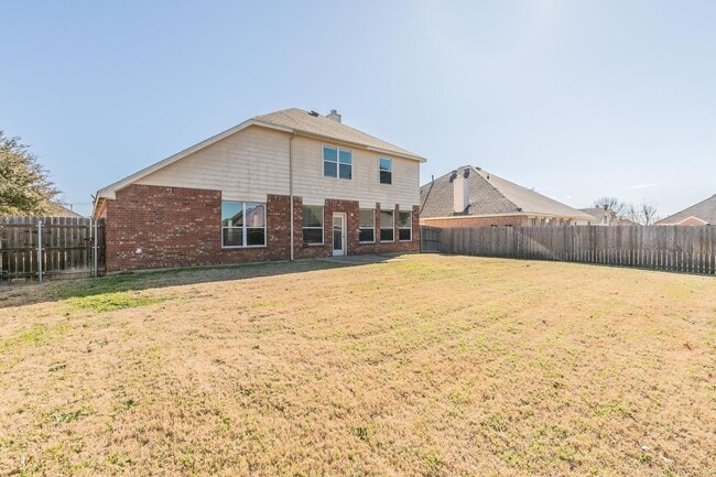Building Photo - Spacious 4 bedroom 2.5 bath in Wllowstone ...