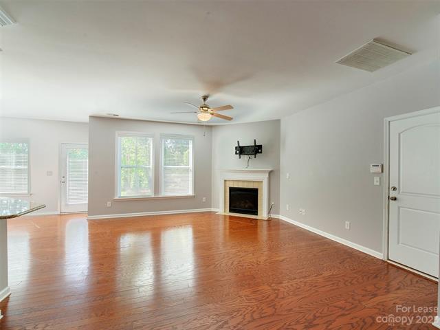 Building Photo - 10412 Blackstone Drive