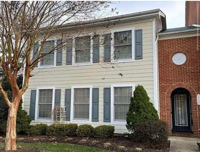 Building Photo - 548 Quince Ct