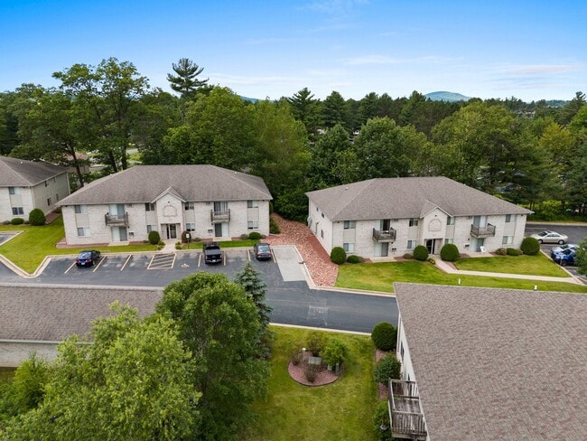 Building Photo - Winding Ridge Estates