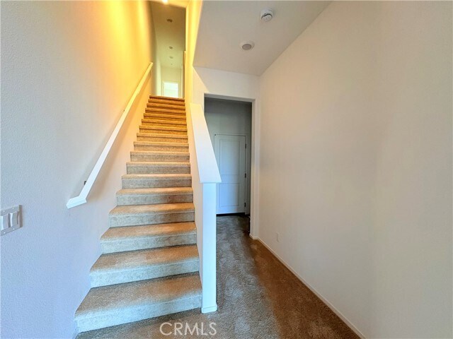 Foto del edificio - 8439 Bickmore Ave
